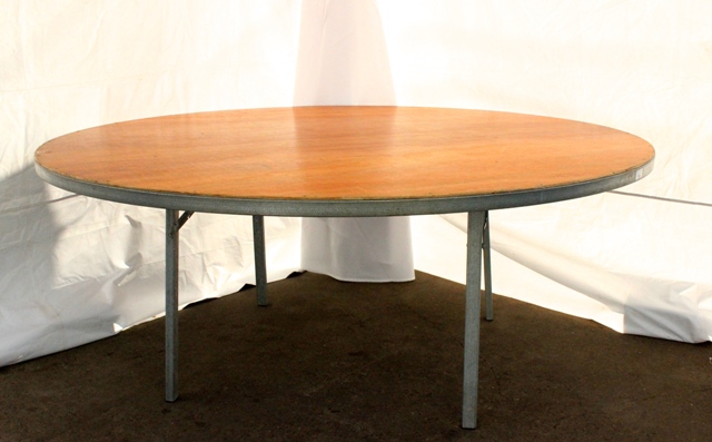 1800mm round, timber top (seats 10)